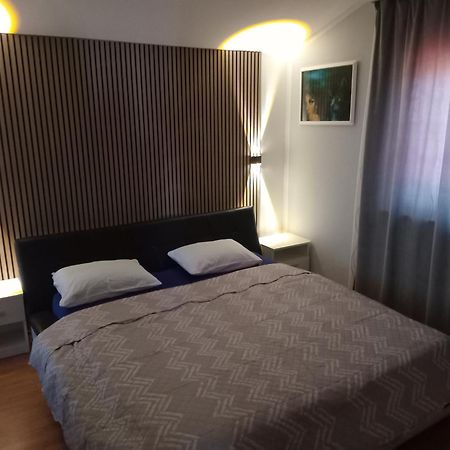 Apartment Camelia Пореч Экстерьер фото