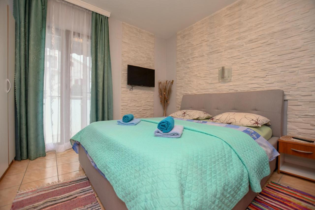 Apartment Camelia Пореч Экстерьер фото