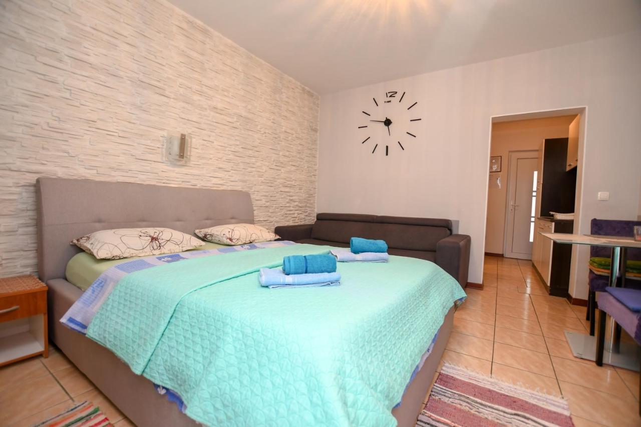 Apartment Camelia Пореч Экстерьер фото