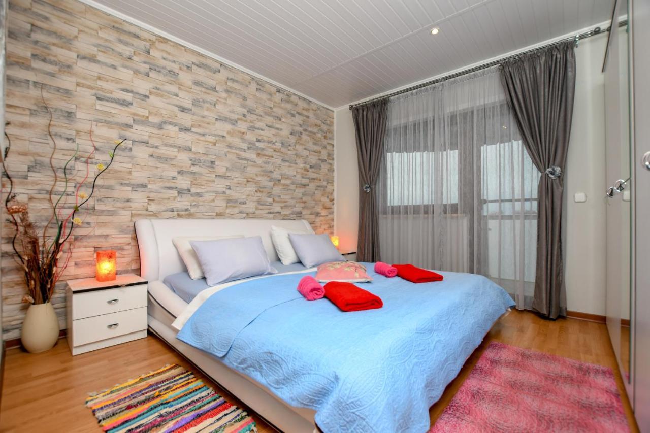 Apartment Camelia Пореч Экстерьер фото