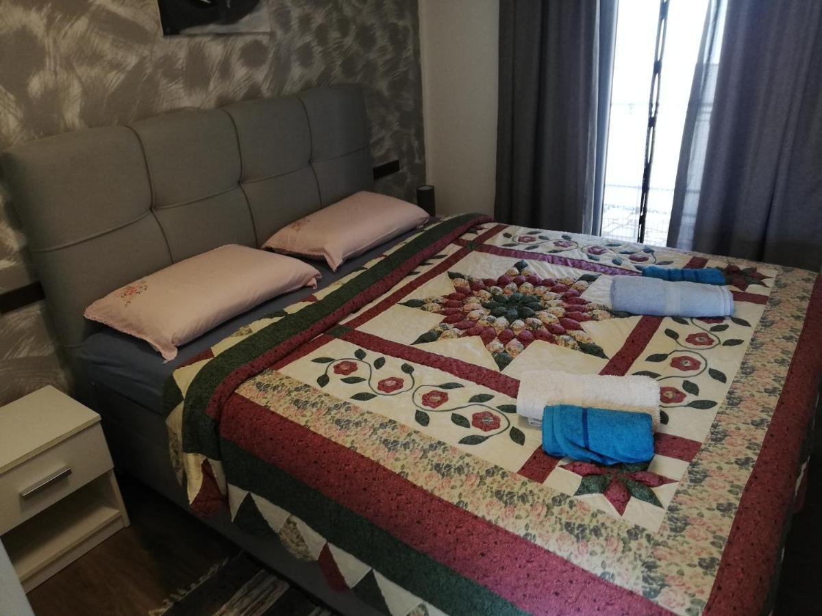 Apartment Camelia Пореч Экстерьер фото