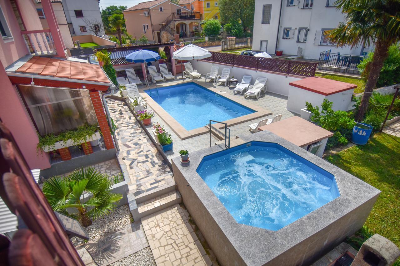 Apartment Camelia Пореч Экстерьер фото