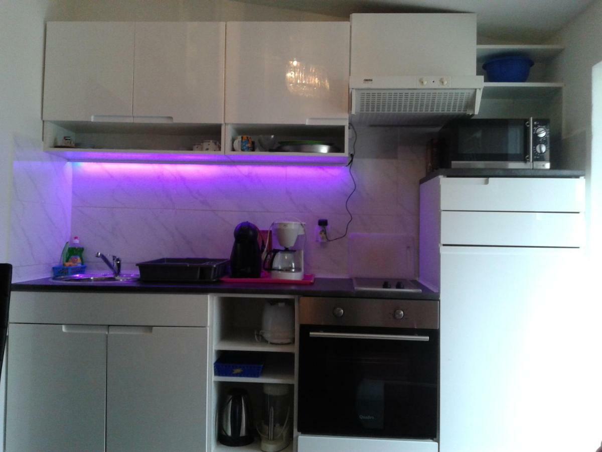 Apartment Camelia Пореч Экстерьер фото