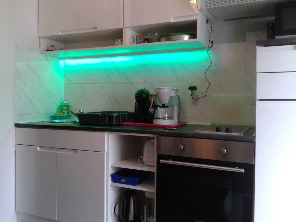 Apartment Camelia Пореч Экстерьер фото